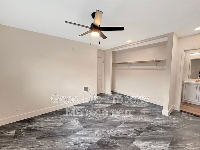 Building Photo - 3030 Alta View Dr