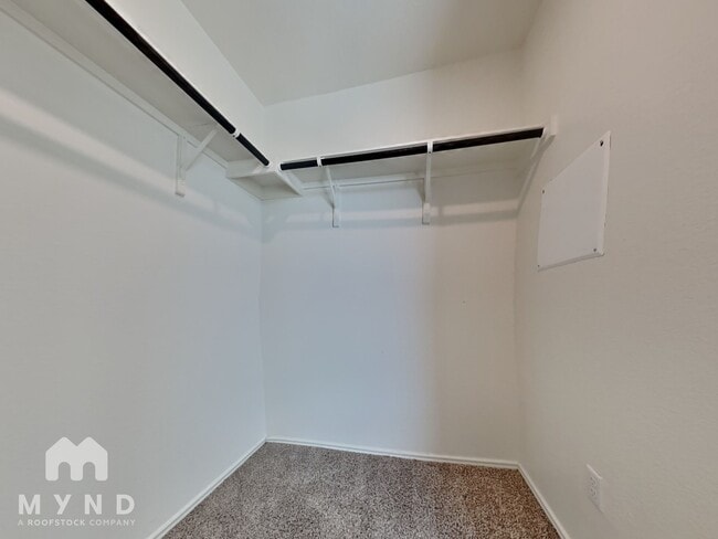 Building Photo - 128 Vulcan Dr