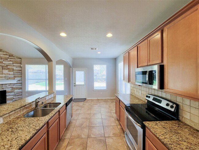 Building Photo - 24502 Evangeline Springs Ln