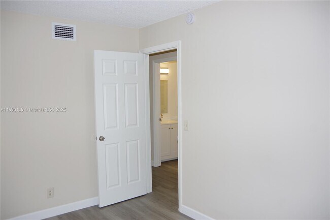 Building Photo - 2113 NW 59th Terrace