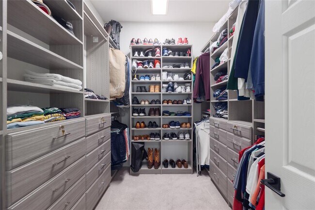 Building Photo - 1807 San Gabriel St