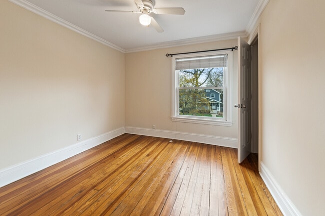 Building Photo - 540 Lyman Ave