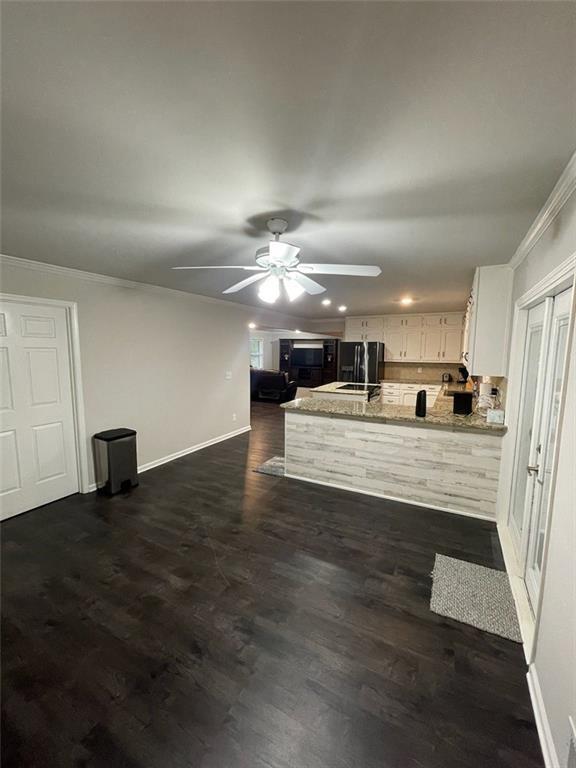 Building Photo - 2166 Lake Ridge Terrace