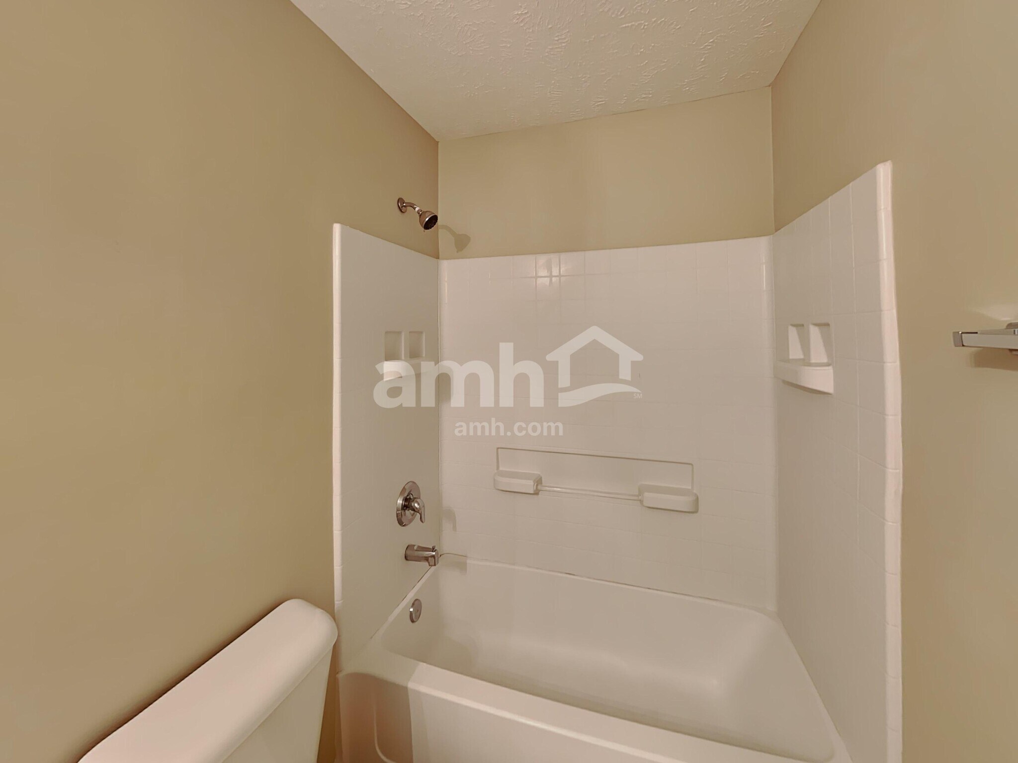 Building Photo - 3404 Boxelder Way