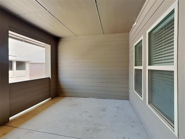 Building Photo - 2431 Klamath Dr