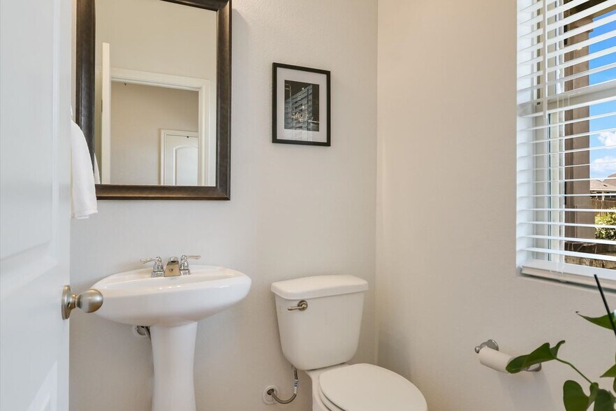 Building Photo - 12216 Texana Trl