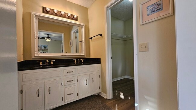 Building Photo - 2816 Whisper Pine Dr