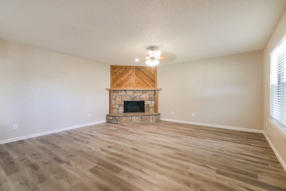 Building Photo - 933 Lemontree Dr