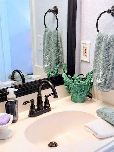 Building Photo - 1122 Makatea St