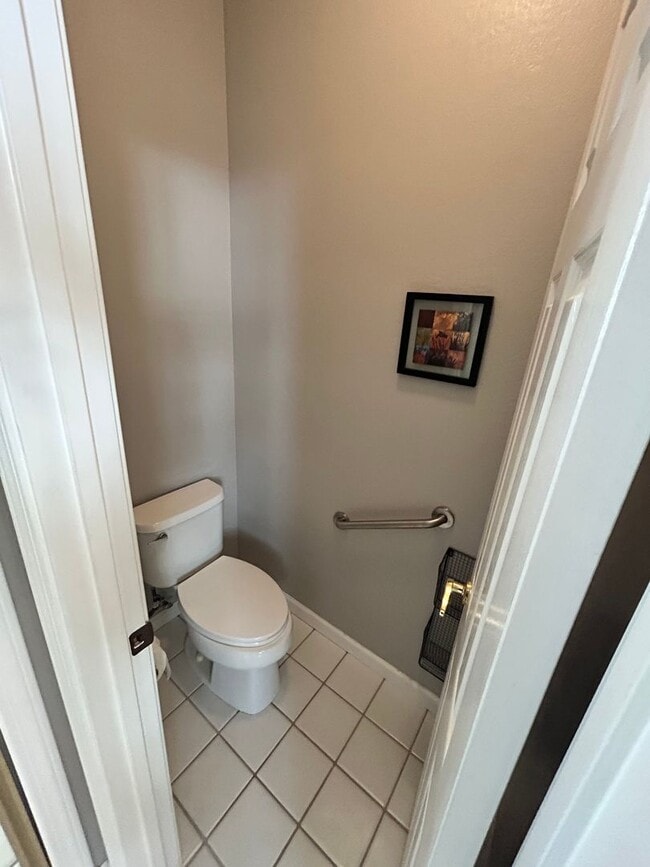 Building Photo - Beautiful Brookside Home 3 Bedroom/2 Bath