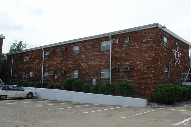Building Photo - Westmoreland Apartments