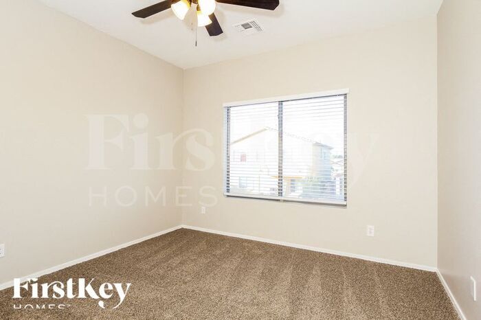 Building Photo - 17670 W Bridger St