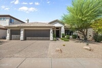 Building Photo - 6422 E Blanche Dr