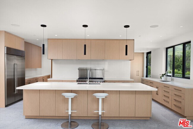 Building Photo - 6242 Cavalleri Rd