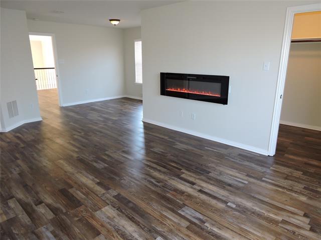 Building Photo - 2024 Knights Ct
