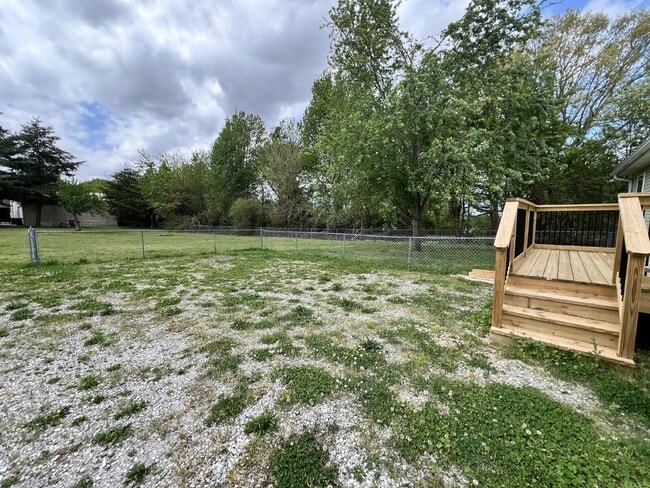 Building Photo - "Charming 3-Bedroom Haven with 2 Full Baths in Portland, TN – Your Cozy Retreat Awaits!"