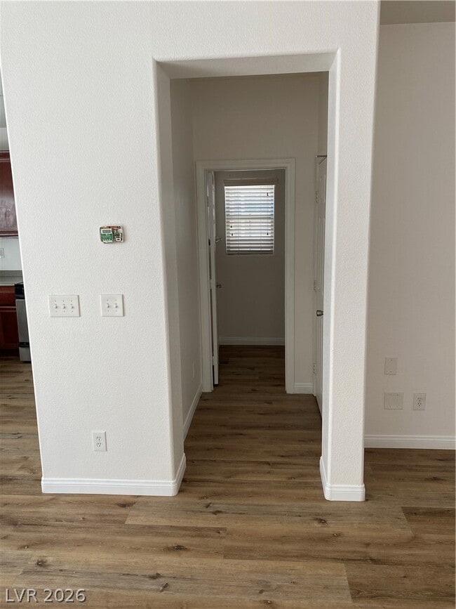 Building Photo - 171 Desert Pond Ave