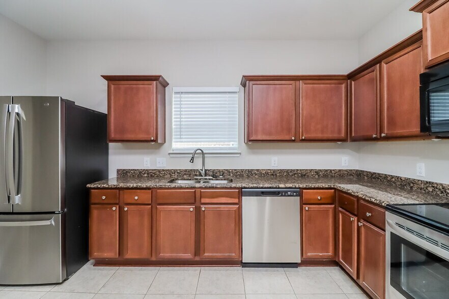 Building Photo - 13117 Tower Ln