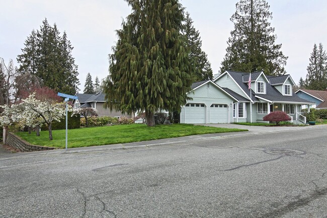 Building Photo - Beautiful Home in Gleneagle Neighborhood