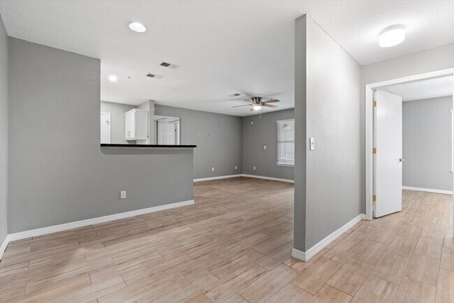 Building Photo - 7701 Timberlin Park Blvd