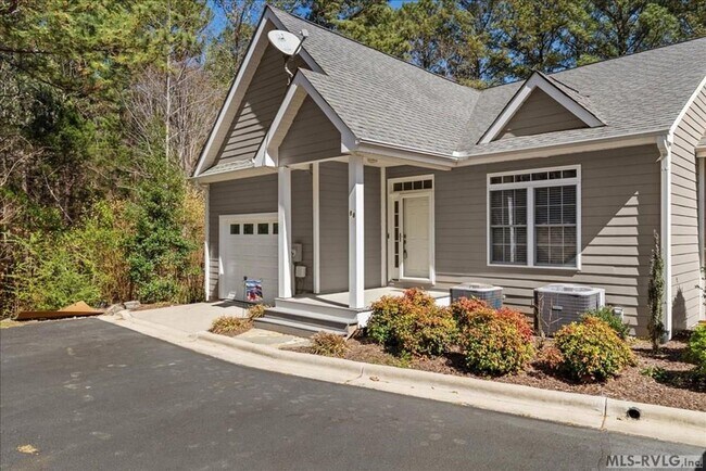 Building Photo - 164 Sandy Cove Dr