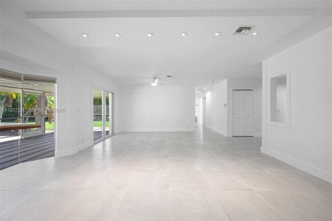 Building Photo - 5300 SW 162nd Ave