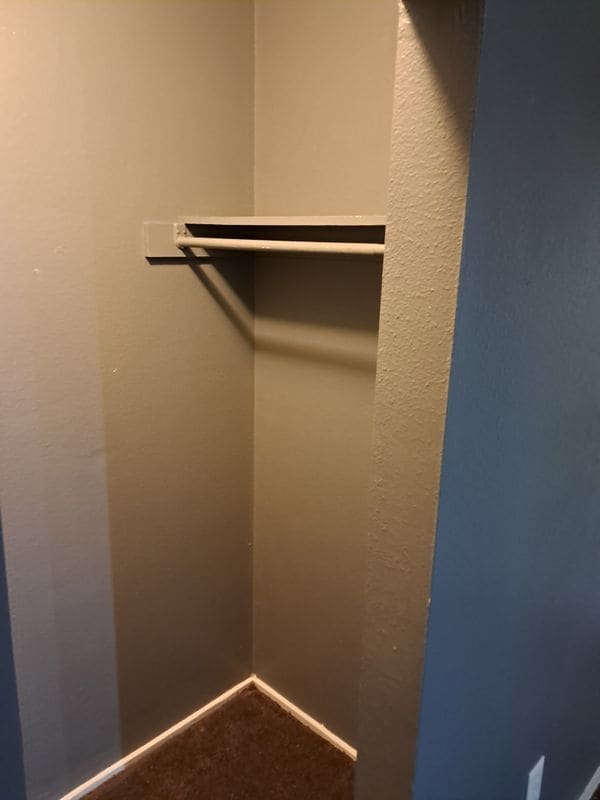 Building Photo - 1425 N Yosemite St