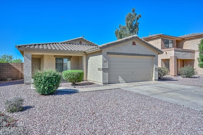 Building Photo - 13157 W Clarendon Ave