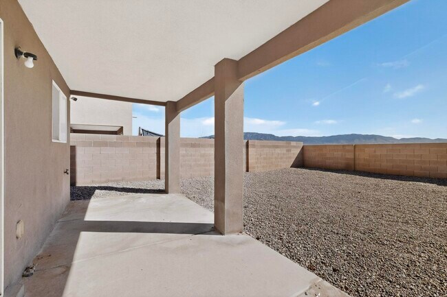 Building Photo - 8300 Bluffs Edge Pl NW