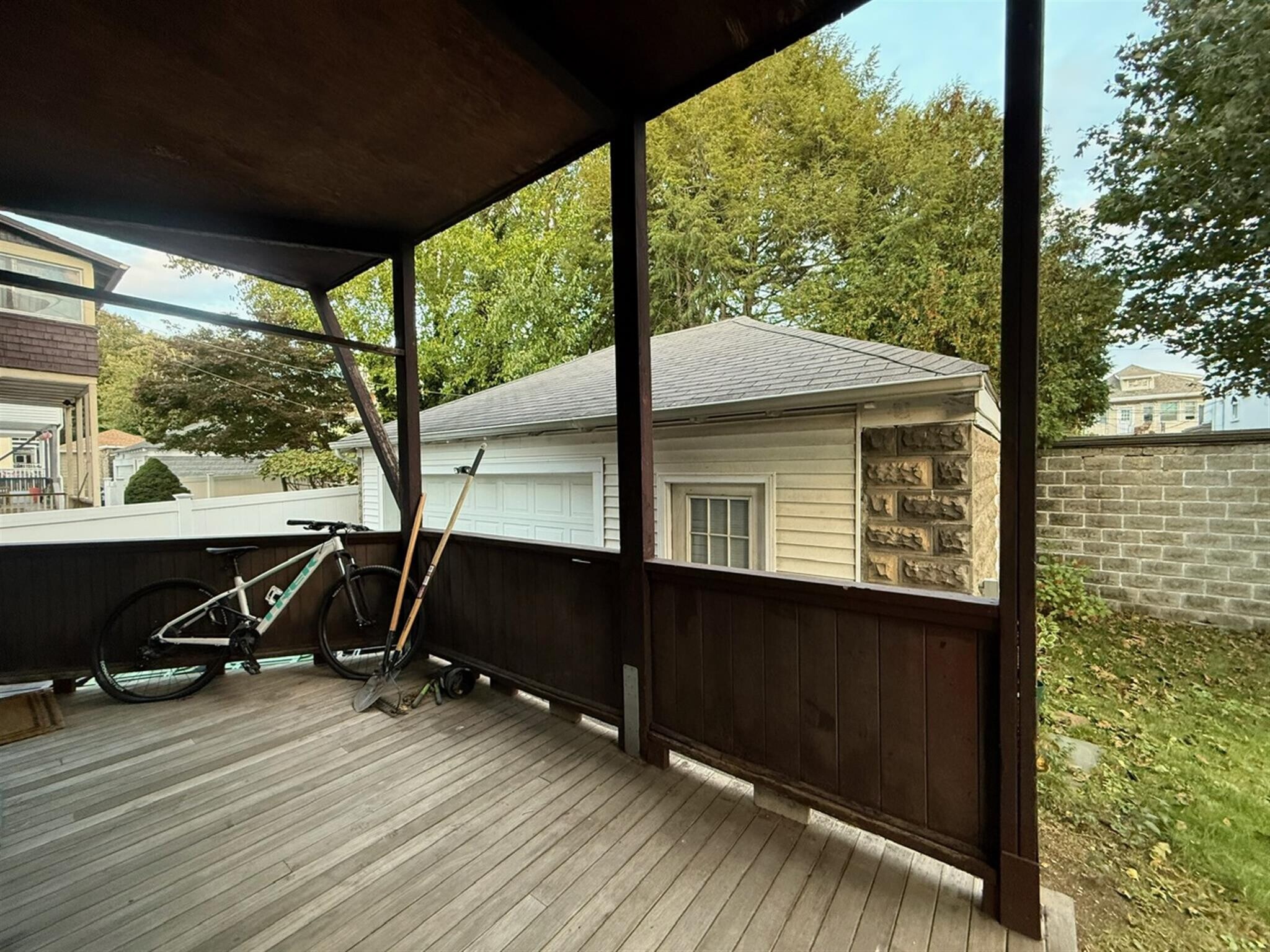 Building Photo - 110 W Quincy St