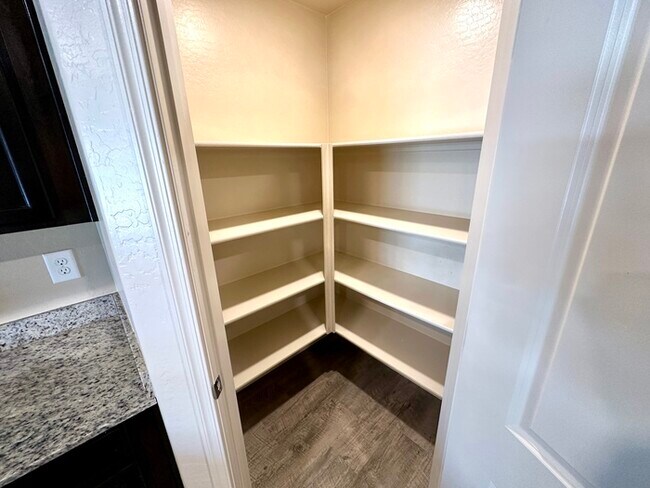 Building Photo - Wonderful Ghost Ranch in Casa Grande