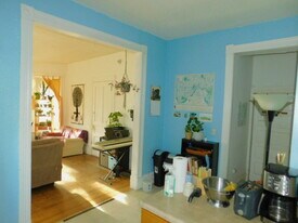 Building Photo - 2317 Harriet Avenue