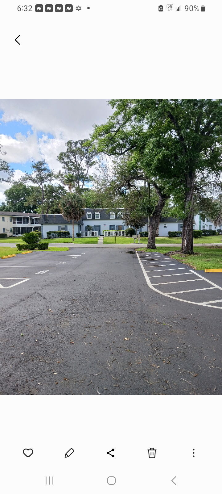 Building Photo - 1525 SE 25th St