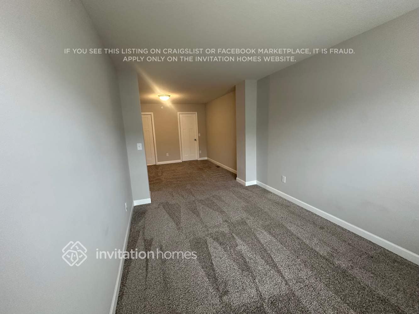 Building Photo - 10904 Everest Pl N