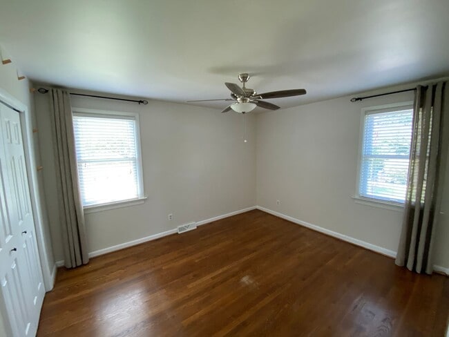 Building Photo - -- AVAILABLE JUNE 5TH — 3 BR / 1 BA Newly Renovated Ranch Home. Available June 5th!