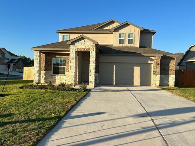Building Photo - 220 Otter Rd