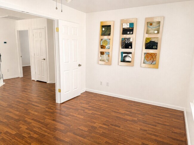 Building Photo - 5507 Cranston Ct