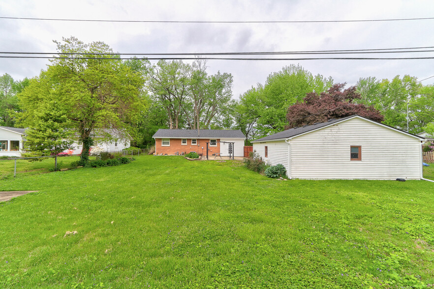 Building Photo - 6222 Indian Dr