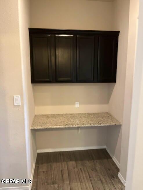 Building Photo - 7561 Red Cedar Dr