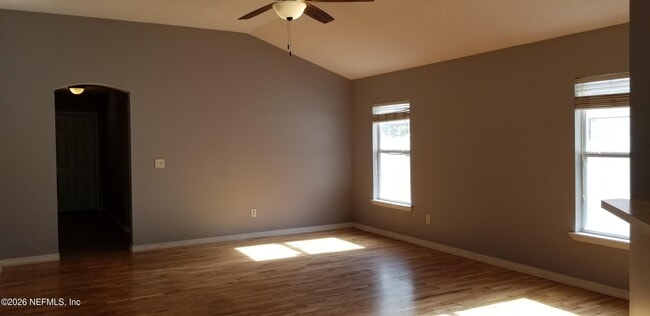 Building Photo - 837 Broxton St