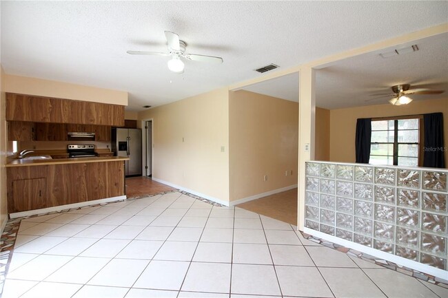 Building Photo - 5123 Bonnybrook Dr W