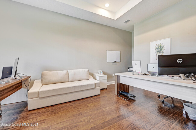 Building Photo - 3290 Levanto Dr