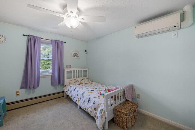 Building Photo - 94 Pullman St