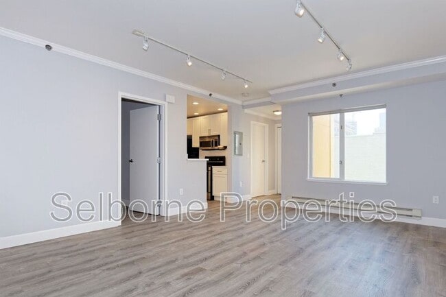 Building Photo - 1401 Jackson St