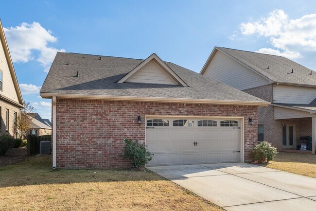Building Photo - 30 Cypress Grove Ln SW