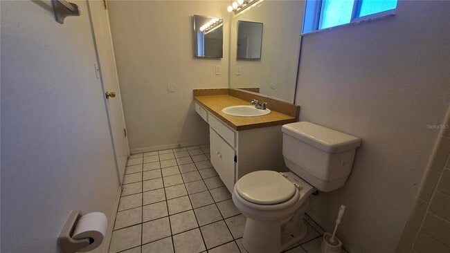 Building Photo - 4854 Kingston Cir