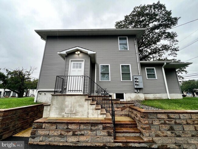 Primary Photo - 1253 Yardville Allentown Rd