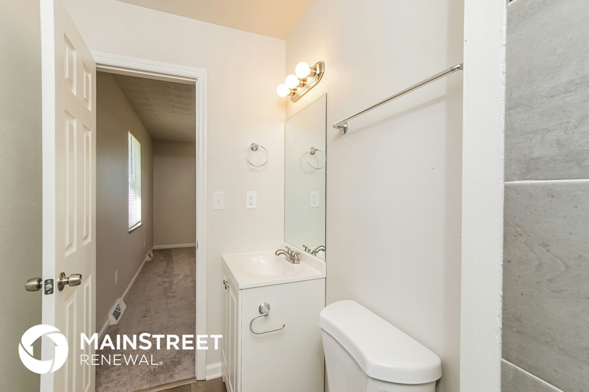 Building Photo - 401 Swanee Dr