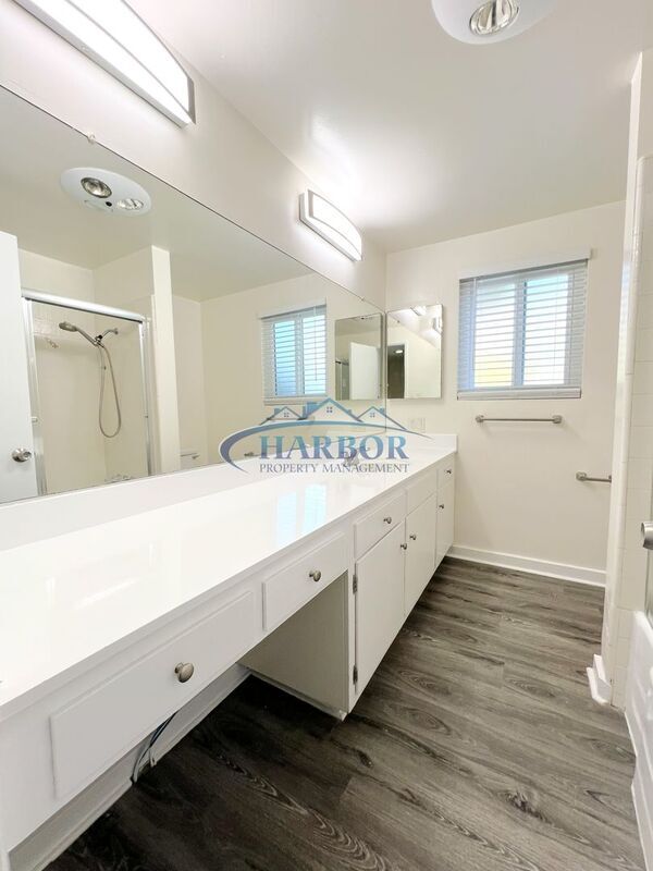 Building Photo - 718 S Leland St