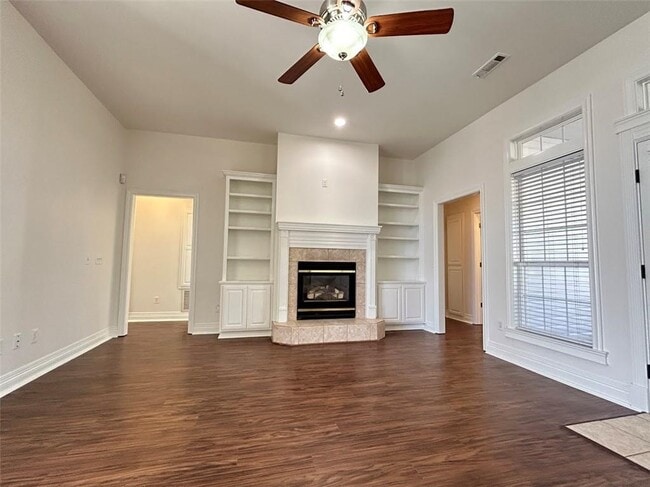 Building Photo - 700 Cornell St